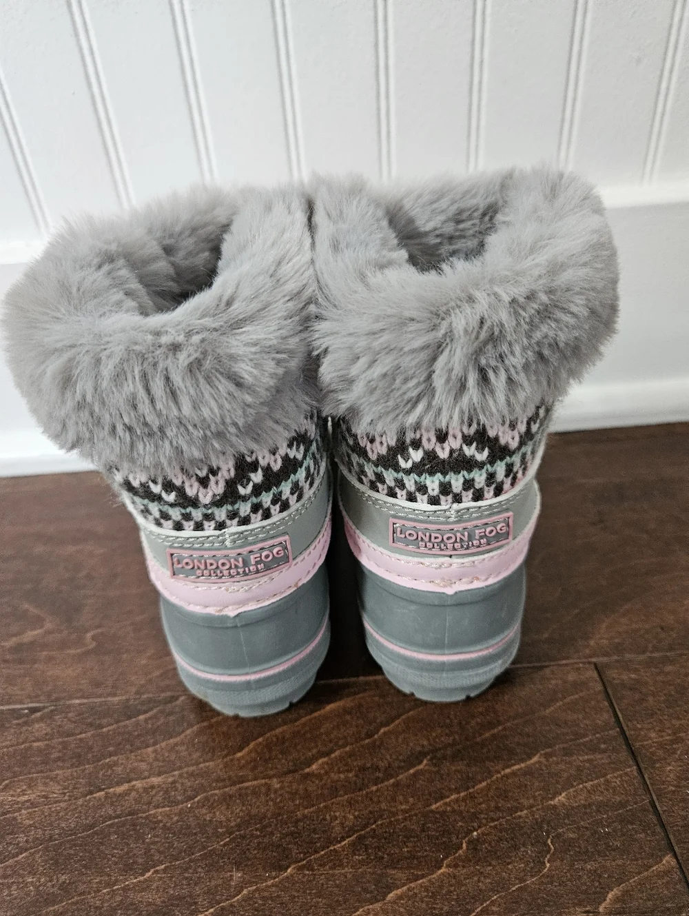 London Fog Faux Fur Grey Snow Boots Size 6